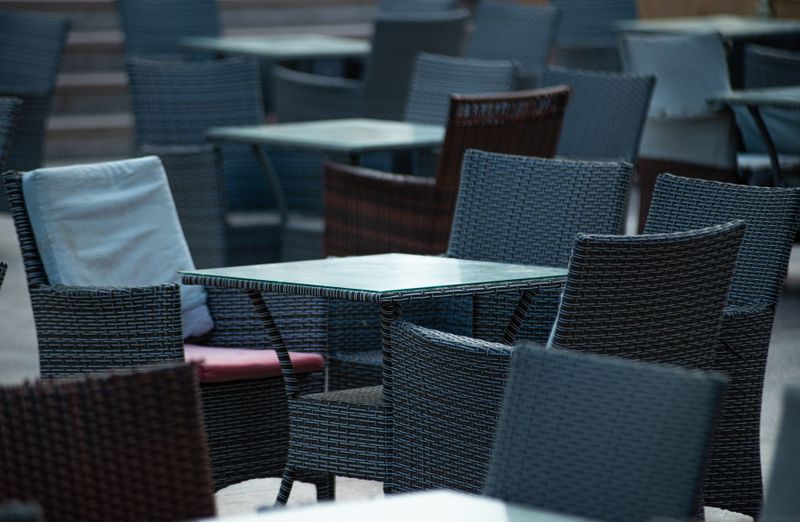 Inviting outdoor terrace seating at Round table pizza Minneapolis
